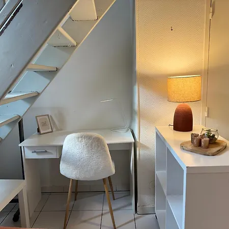 Le Cardinal-cosy Studio-clim-wifi-ecusson Montpellier-laconciergeriebynina Lägenhet Montpellier