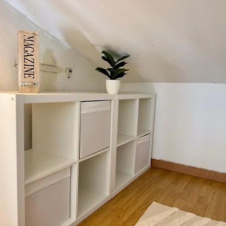 Le Cardinal-cosy Studio-clim-wifi-ecusson Montpellier-laconciergeriebynina Lägenhet